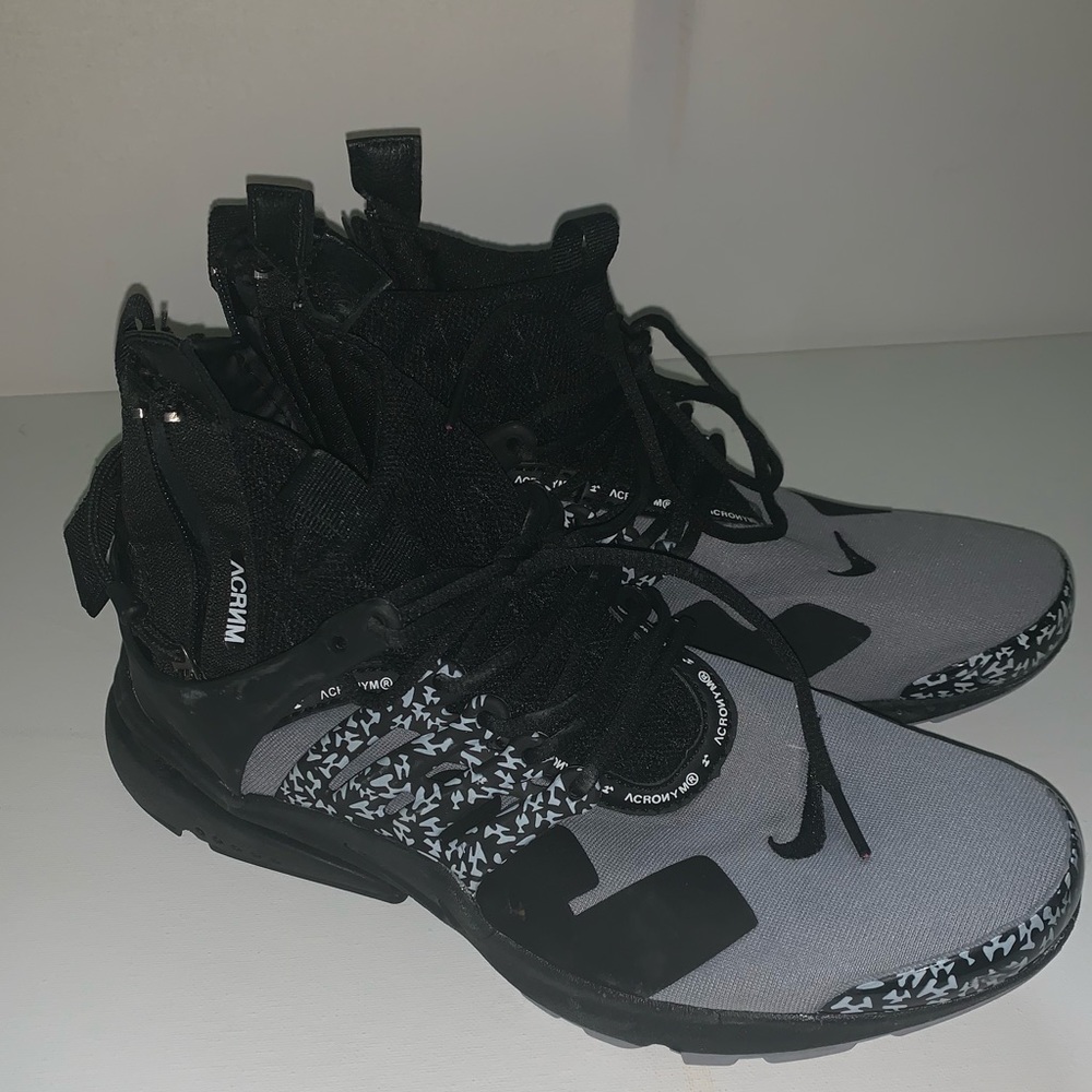 Nike size 9.5